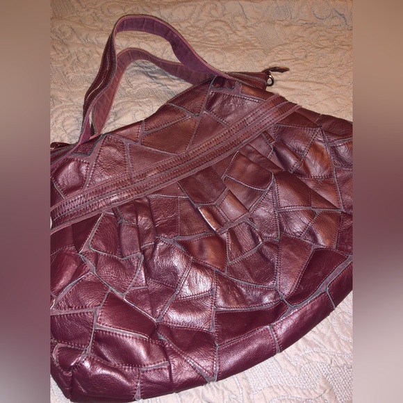 L.Credi Hobo Handbag - Picture 2 of 4